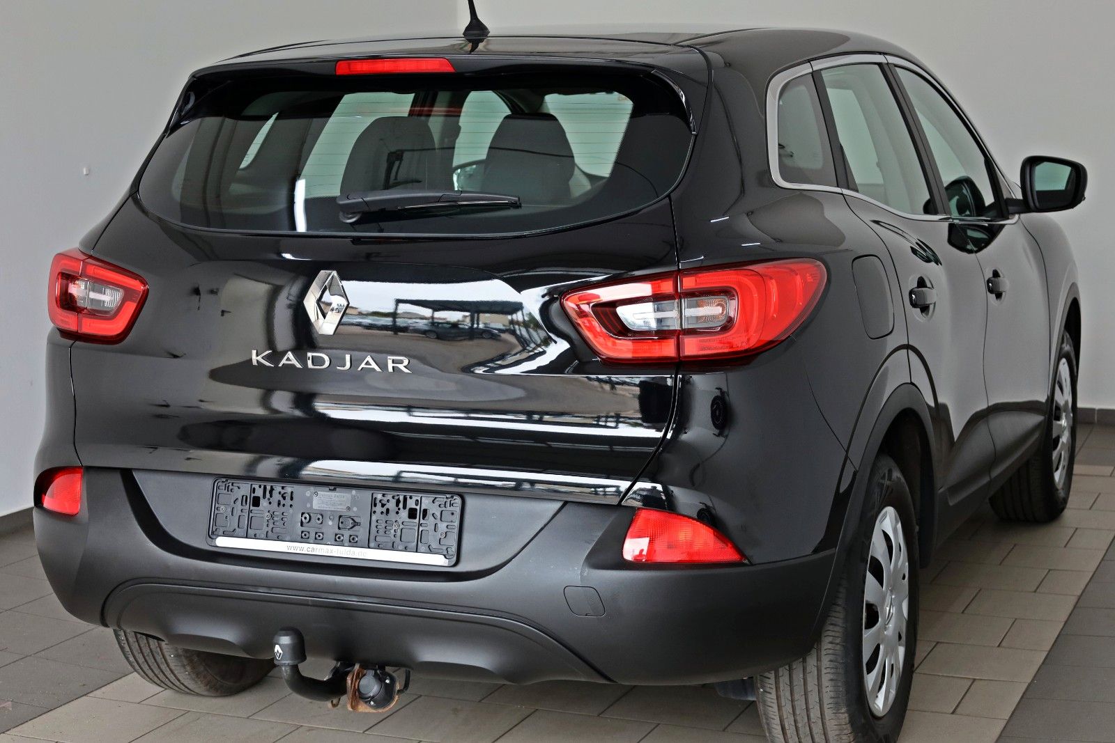 Fahrzeugabbildung Renault Kadjar Life Klima,AHK,8 fach bereift
