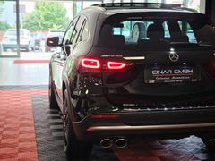 Fahrzeugabbildung Mercedes-Benz GLA 45 S AMG 4M+ (PANO/SZ-LÜFT/PERF-ABGAS/DRIVER
