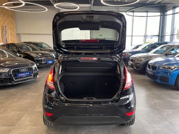 Ford Fiesta Titanium *NAVI*KLIMAAUTOMATIK*SZHZ*