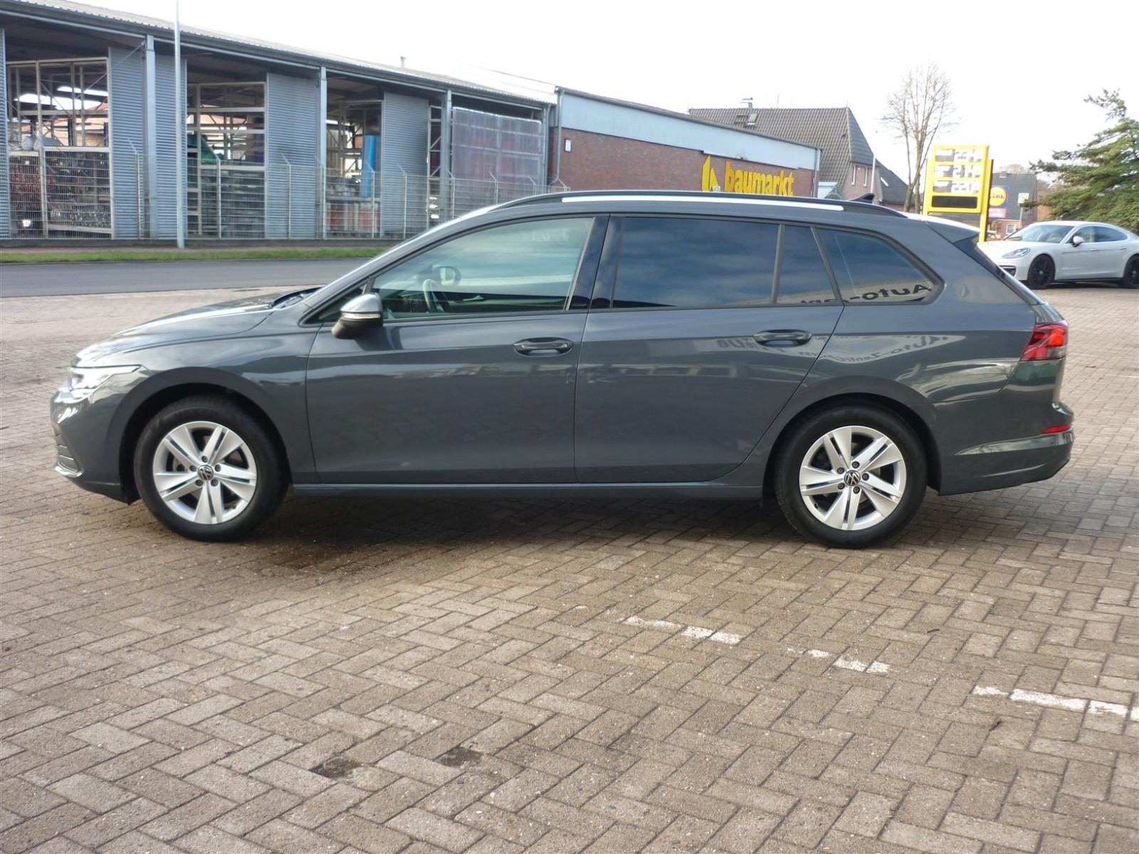 Volkswagen Golf VIII Var. 1,5 TSI+AHK+ACC+App-Connect+Sitzh