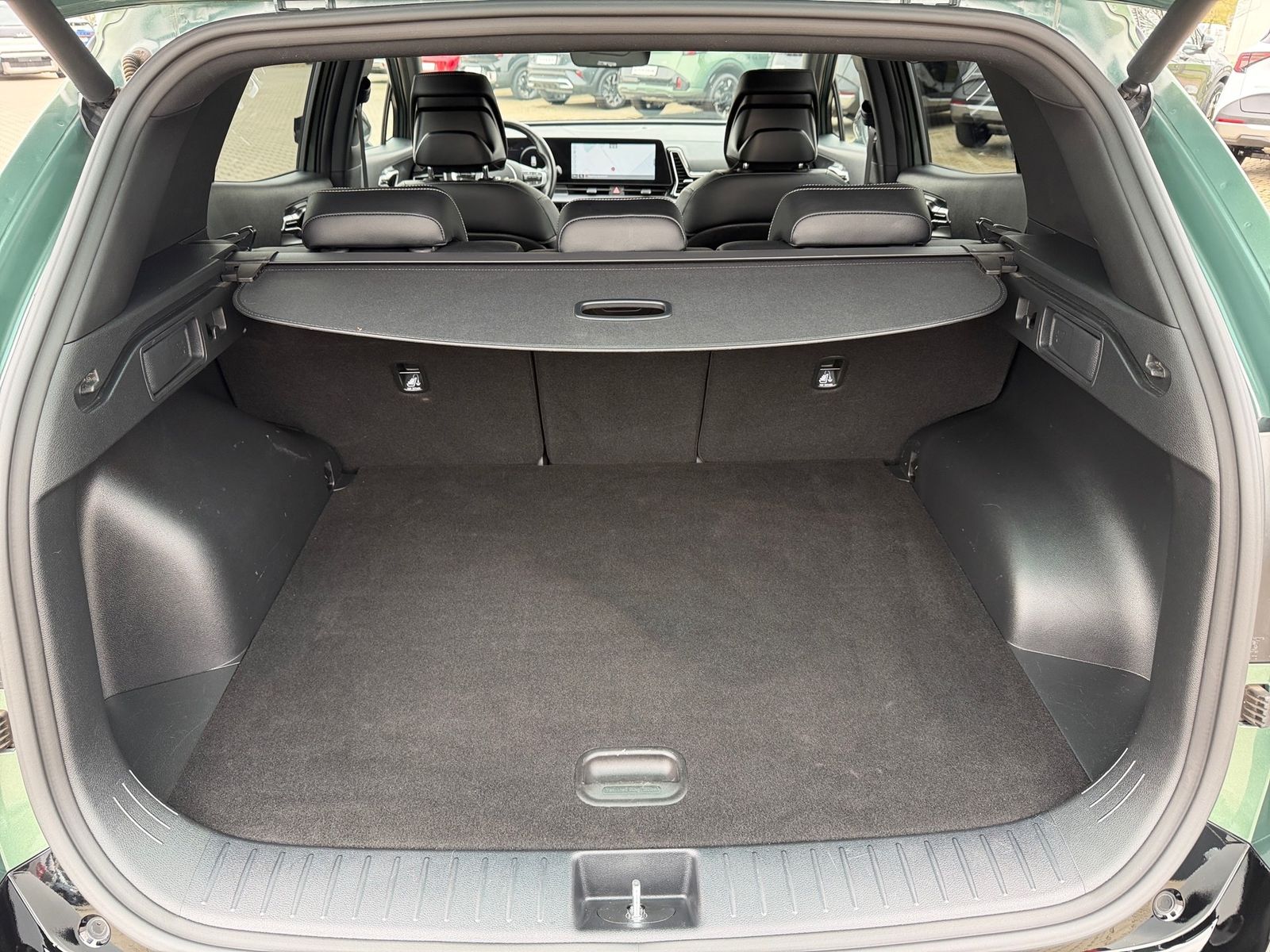 Fahrzeugabbildung Kia SPORTAGE 1.6T HEV 2WD AT GTL DRIVE