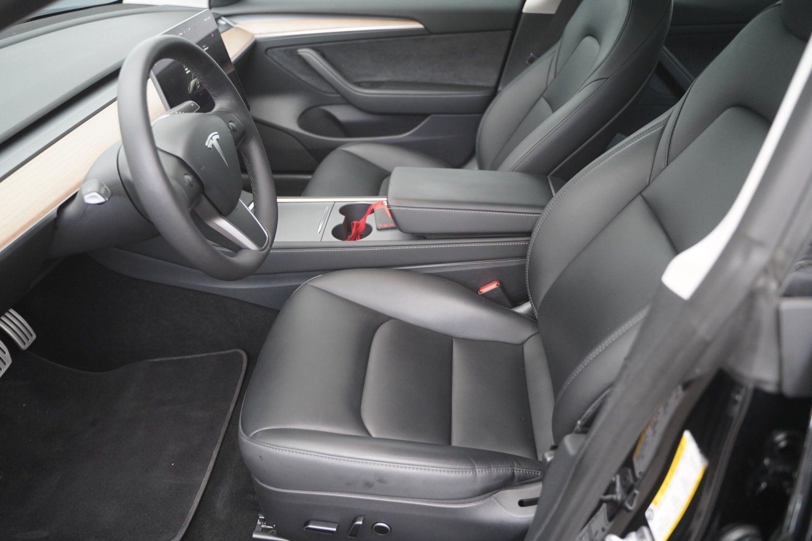 Tesla Model 3 Performance 1. Hand foto 10
