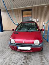 Renault Twingo Renault rot mit Faltdach - Renault Twingo: mit Faltdach