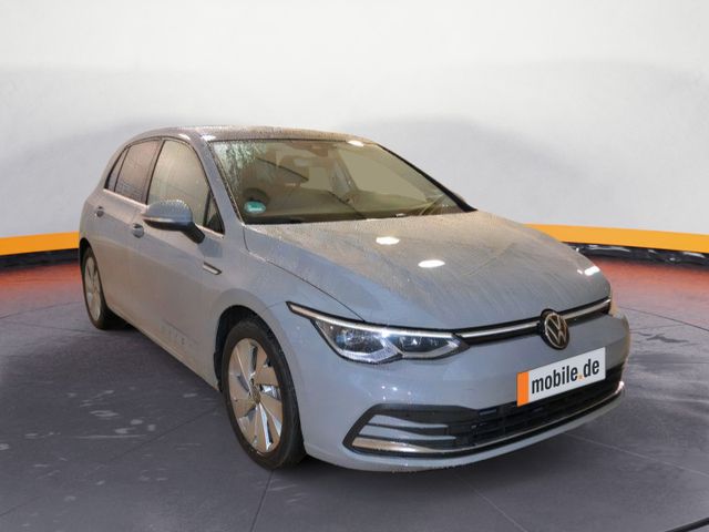 Volkswagen Golf 1,5 l eTSI DSG Style Navi P-Dach Stdhz