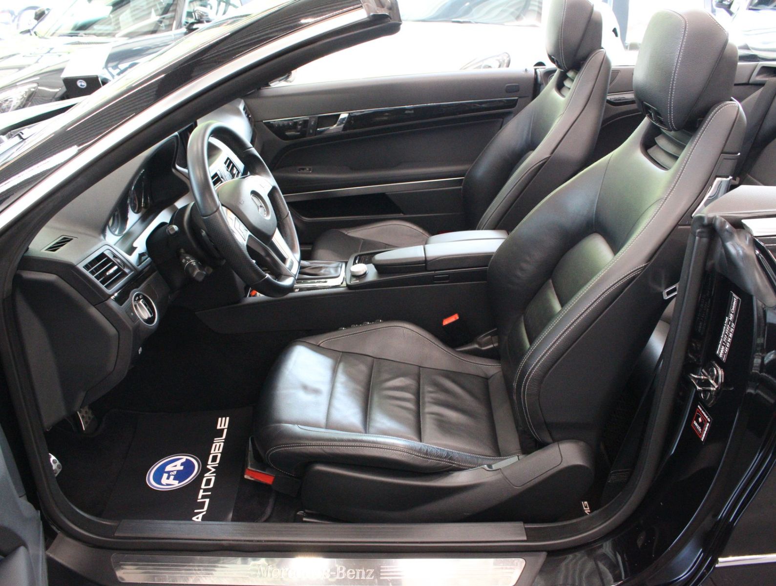 Fahrzeugabbildung Mercedes-Benz E 350 Cabriolet AMG-Line*Kamera*2.Hand