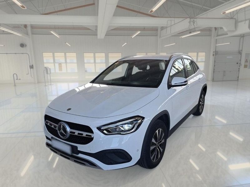 Mercedes-Benz MERCEDES-BENZ GLA 250 AUTOMATICO EQ-POWER BUSINE