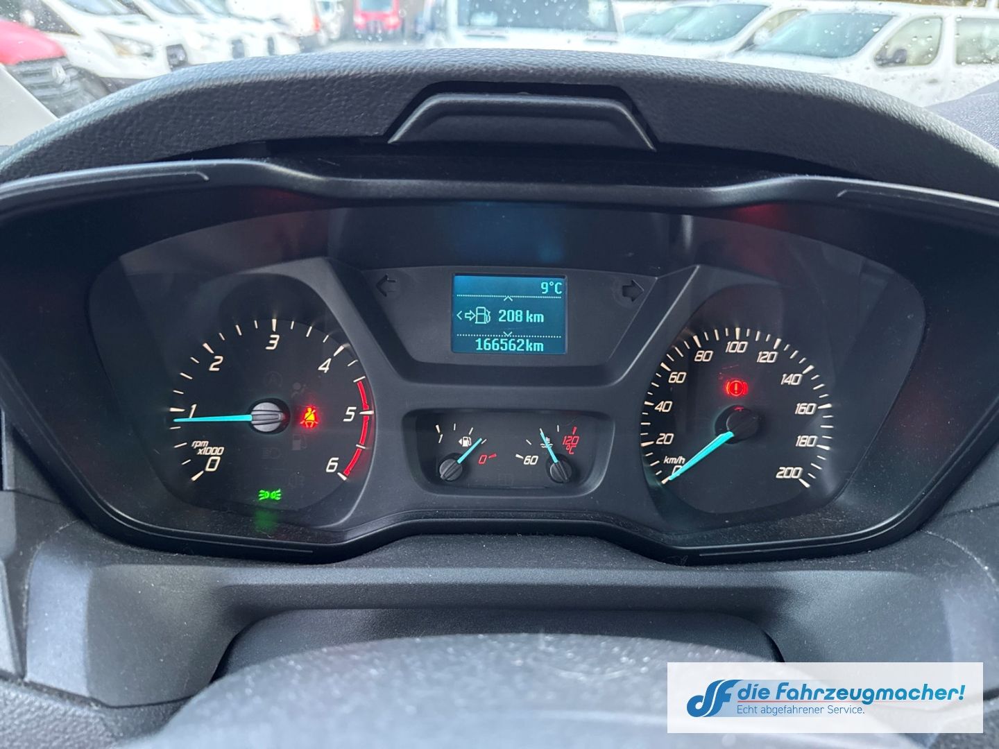 Fahrzeugabbildung Ford Transit Kombi 350 L3 2.2 TDCi *7049 *KLIMA *EXP