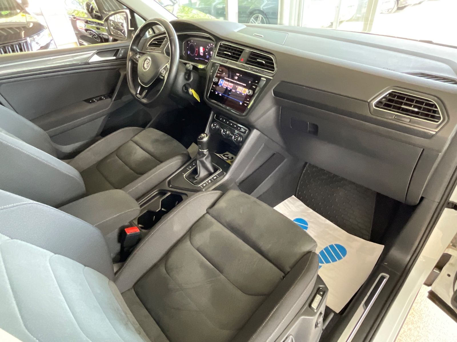 Fahrzeugabbildung Volkswagen Tiguan Comfortline 2.0TDI *DIGITALTACHO*LED*360°