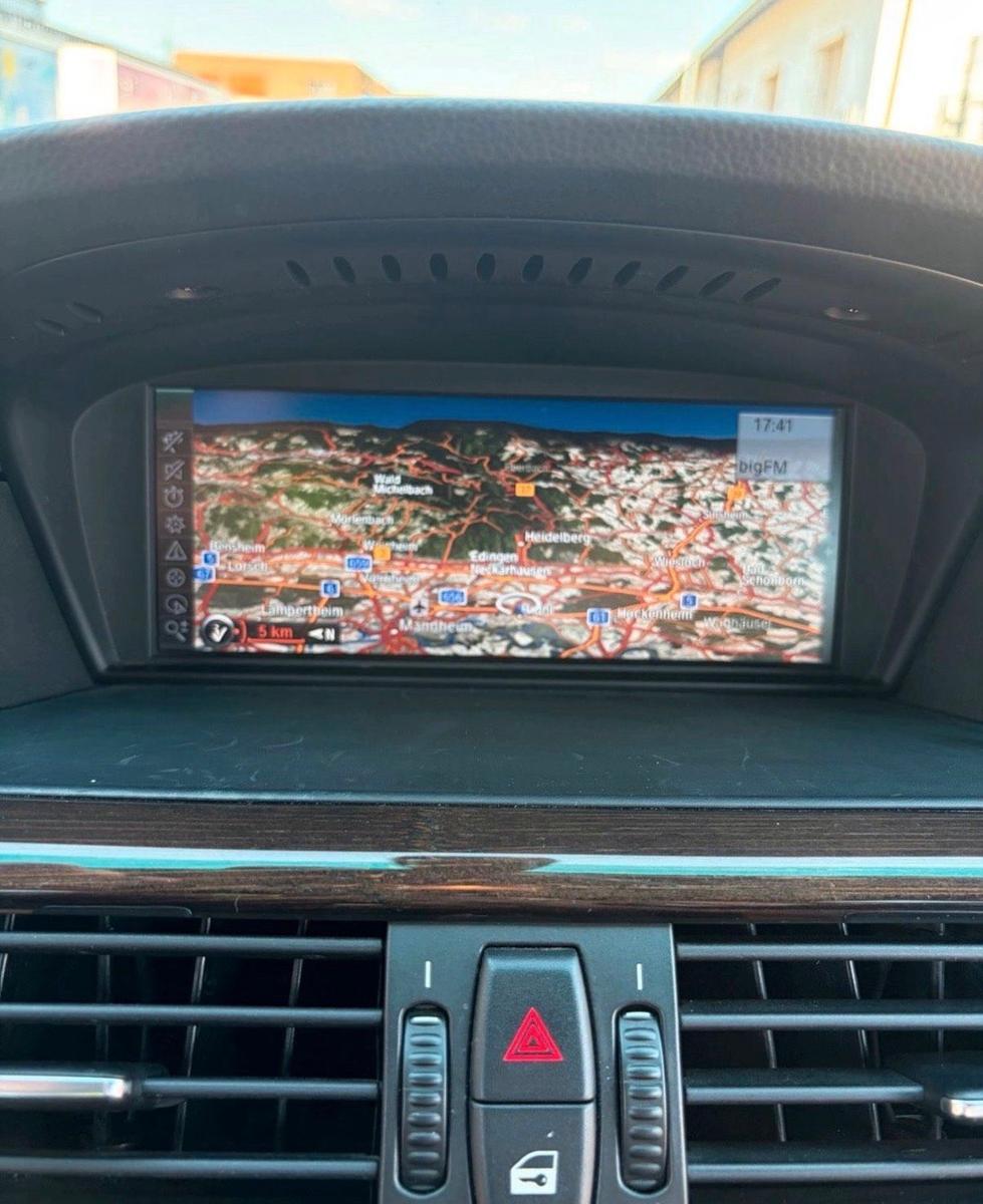 BMW 530i Bmw FACELIFT /   Neue TÜV  / M- Paket