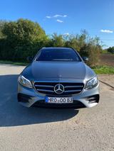 Mercedes-Benz E 400 d 4MATIC T Autom. - - Mercedes-Benz E 400 in Köln