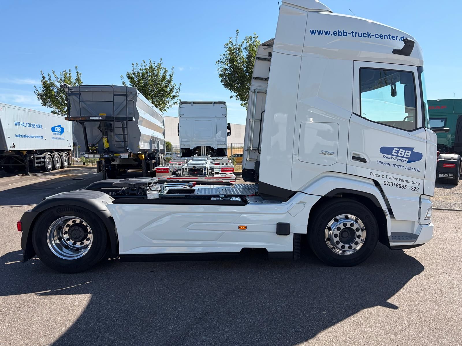 Fahrzeugabbildung DAF XF480 FT ADR Klasse 3 inkl. Kipp-u. Schubbodenh.