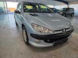 Peugeot 206 Tendance,wenig klm, - gebrauchte Peugeot 206 aus dem Jahr 2001