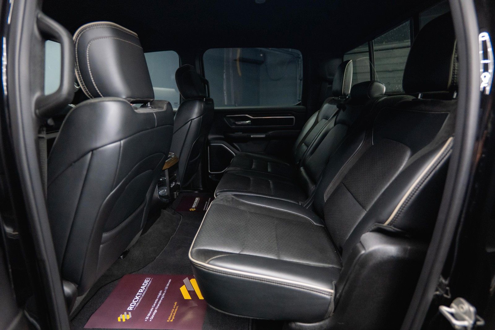 Fahrzeugabbildung Dodge RAM 3.6 V6 4x4 OFFROAD LARAMIE BLACK EDITION LED