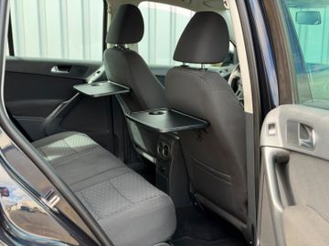 Volkswagen Tiguan - 9