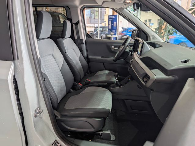 Ford Tourneo Courier Titanium AHK