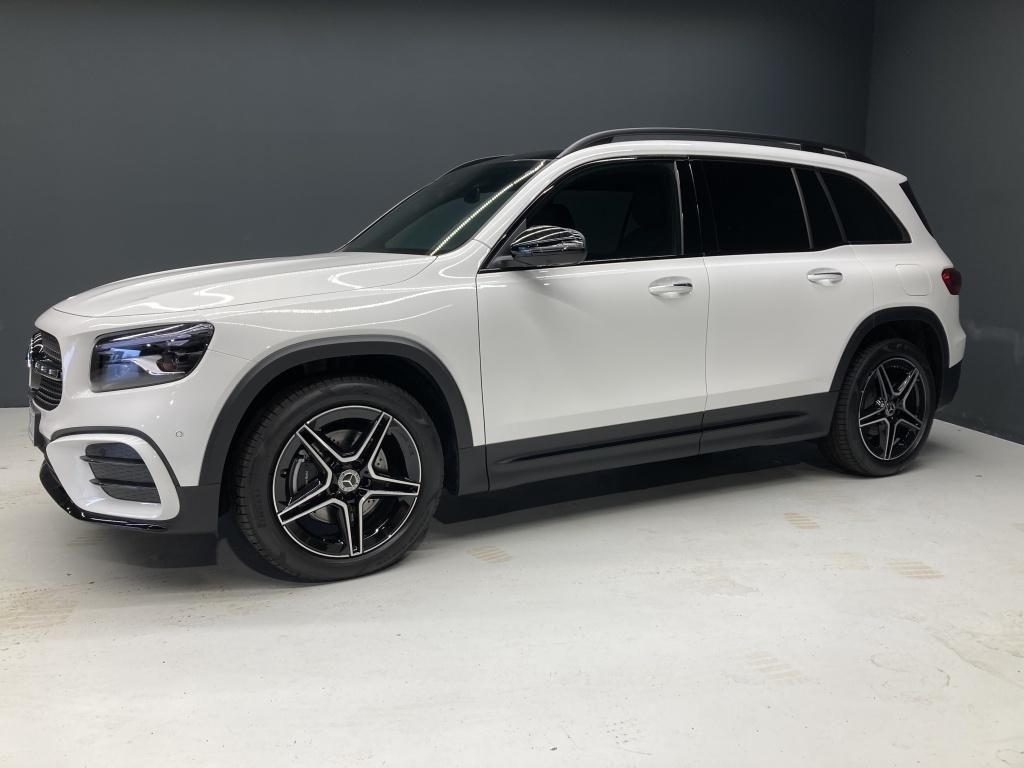 MERCEDES-BENZ GLB 200 +AMG+Night+MBUX+Sportausp.+PANO+KAMERA