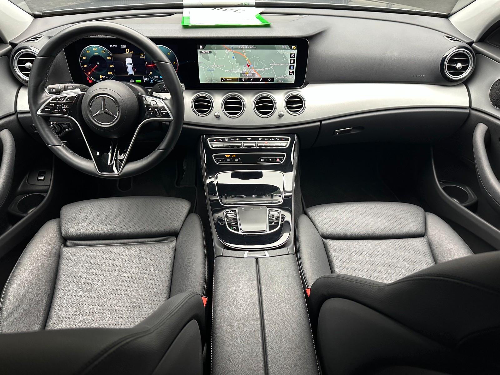 Mercedes-Benz E 220 d T 4Matic Avantgarde *LEDER*HuD*360*NAVI*