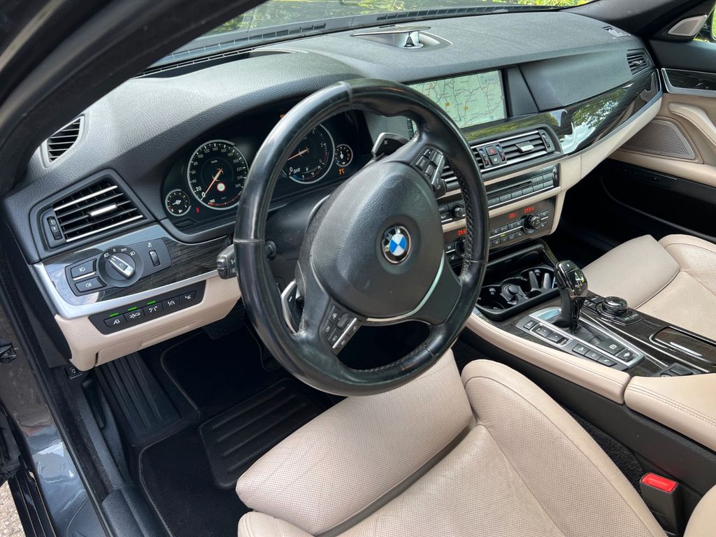 BMW 530 d xDrive Lim. VOLLAUSSTATTUNG/ 2. Hand