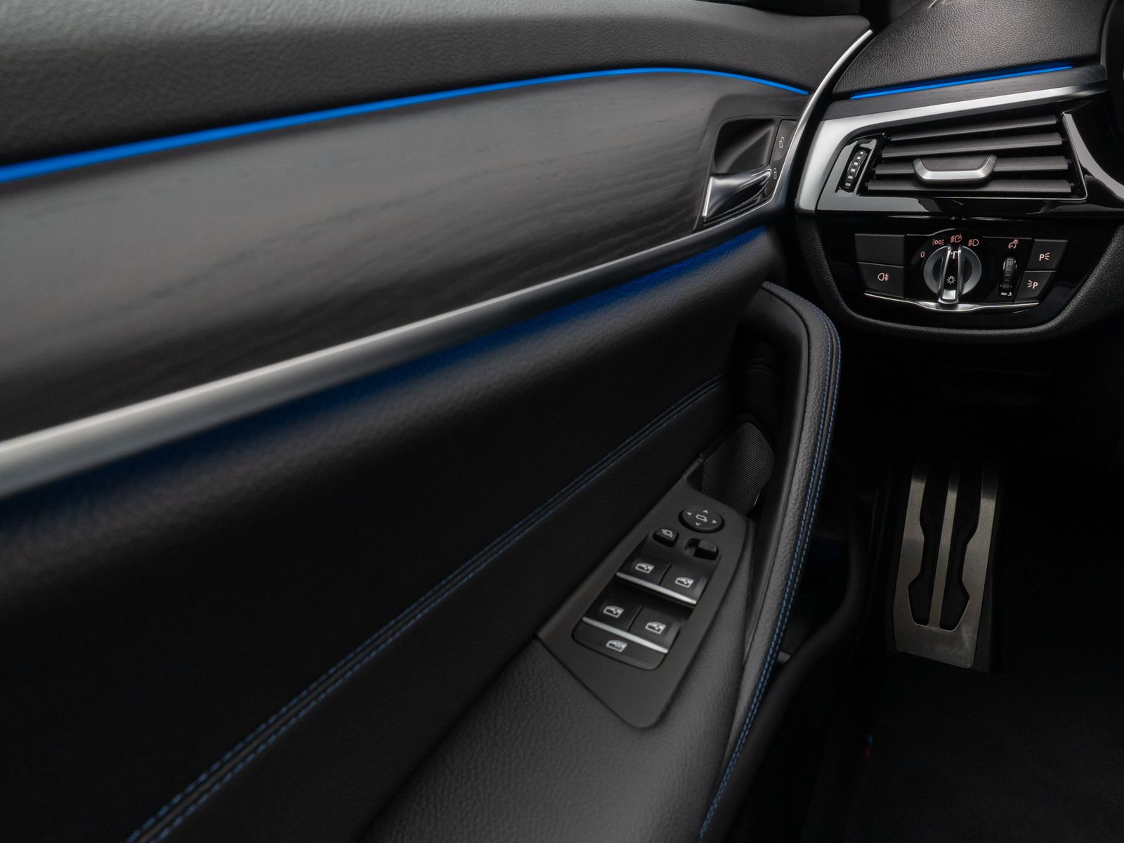 Fahrzeugabbildung BMW 530e xD M Sport Laser 360°HUD DAB H/K ACC Komfor