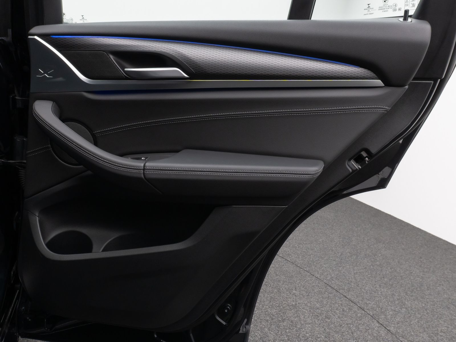 Fahrzeugabbildung BMW X3 xD20i M Sport Panorama 360°DAB HiFi Komfort