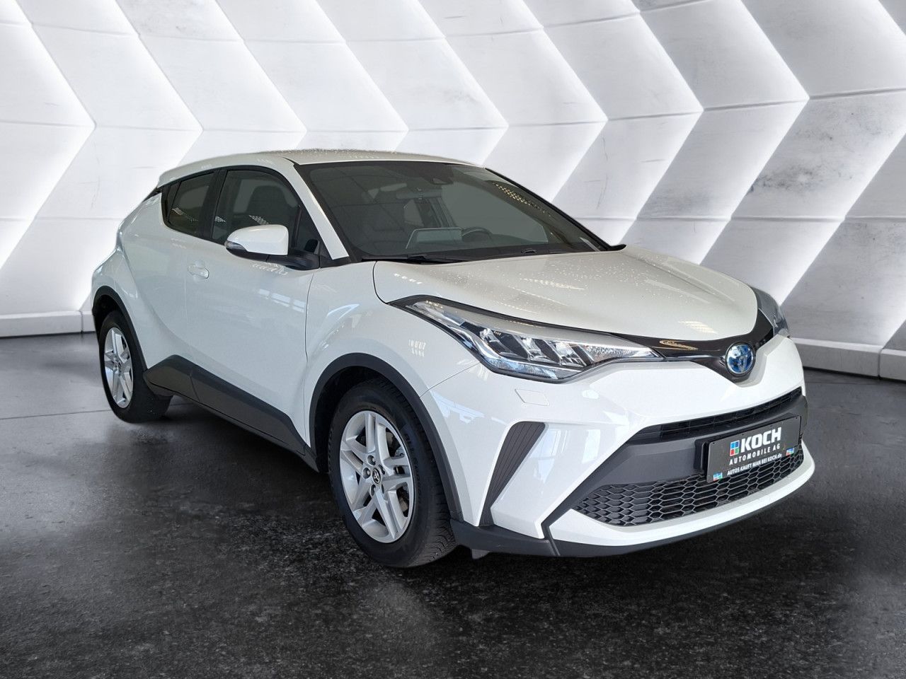 Toyota C-HR 1,8 Hybrid Business Edition ALU KLIMAAUT BT foto 5