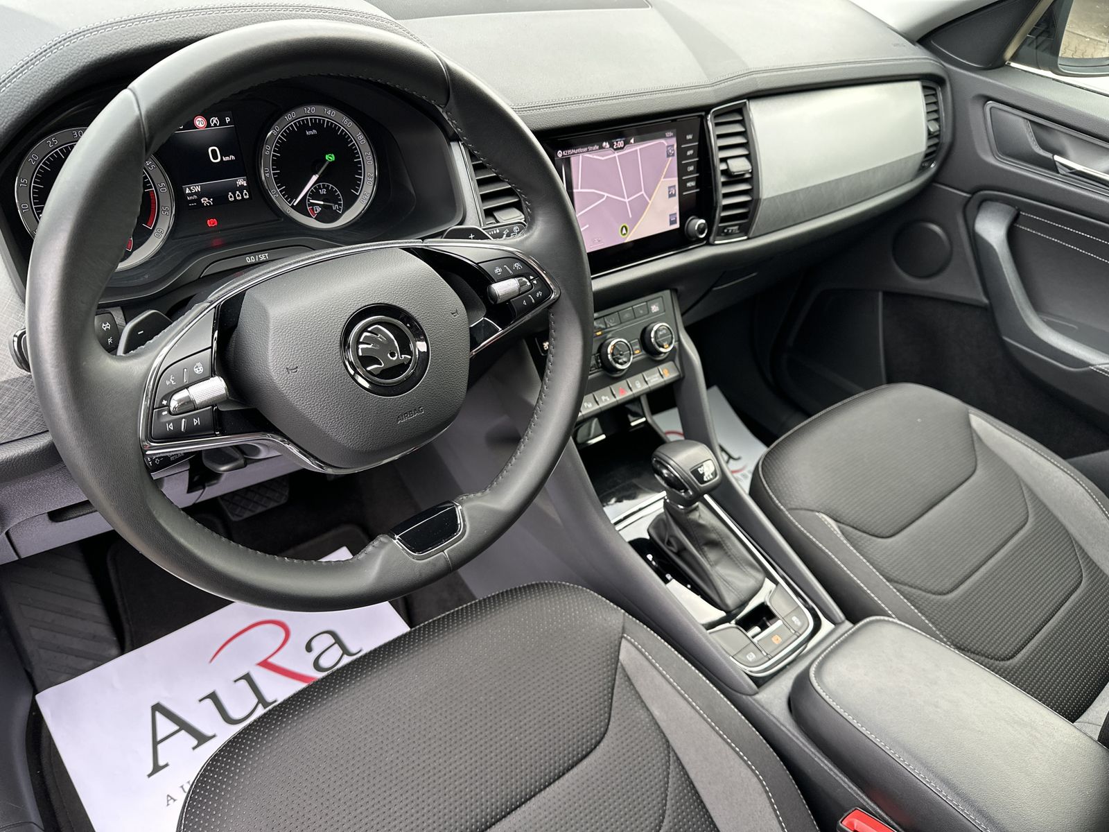 Fahrzeugabbildung SKODA Kodiaq 2.0 TDI 4x4 DSG Tour NAV+LED+AHK+CARPLAY