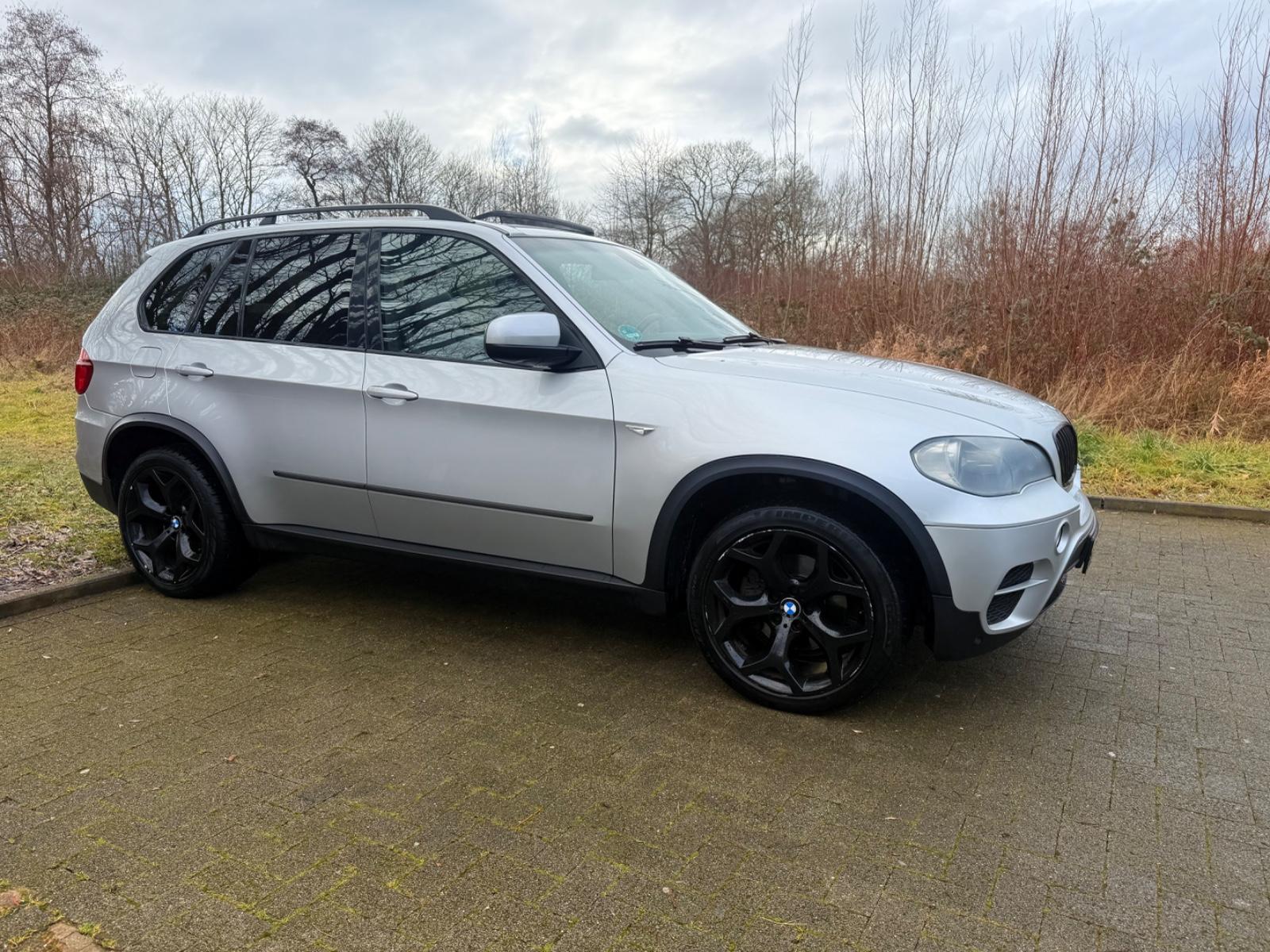 BMW X5 xDrive30d / EURO 5 / NAVI PROF / AHK !