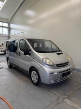 Opel Vivaro - gebrauchte Opel Vivaro aus dem Jahr 2005