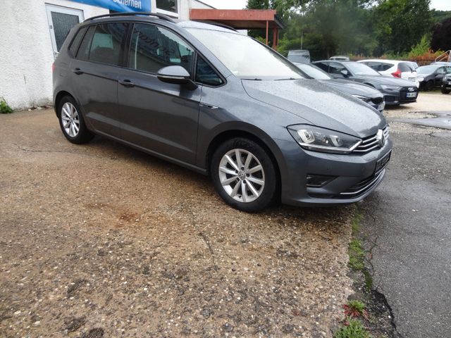 Fahrzeugabbildung Volkswagen Golf Sportsvan VII Lounge/Xenon/Euro6/150PS/AHK/