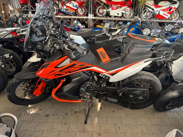 KTM 790 Adventure