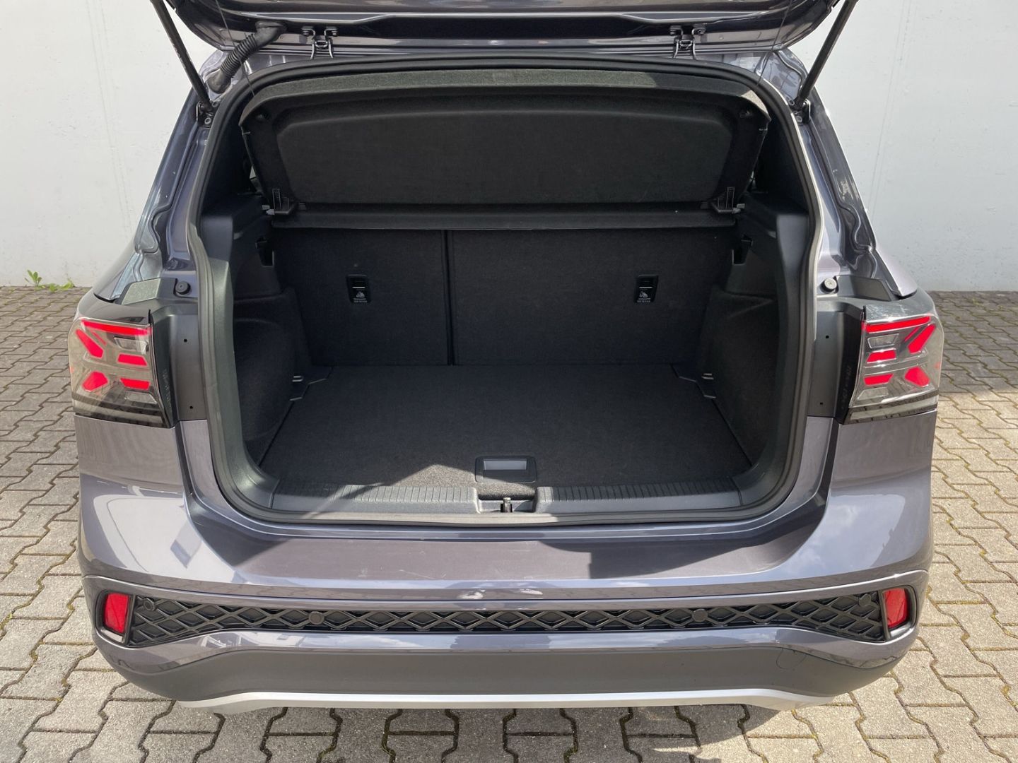 T-Cross 1.5 TSI DSG R-Line AHK/Kamera/Navi/App-C