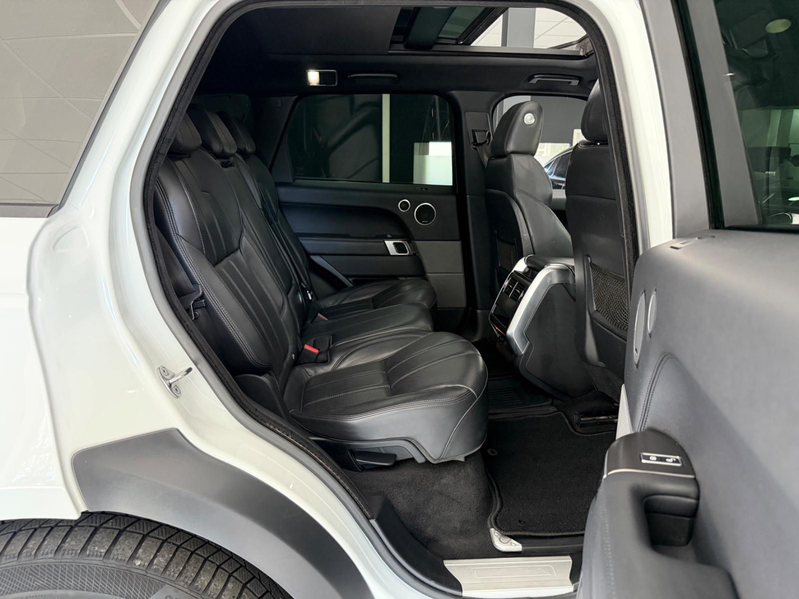 LAND ROVER RANGE ROVER SPORT RR SDV6 306CH - BVA - AUTOBIOGRAPHY - MERIDIAN - TOIT OUVRANT PANORAMIQUE