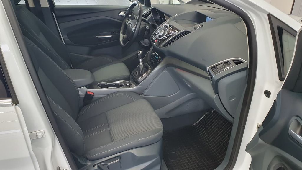 2.0 TDCi Titanium*PANO*SHZ*Tempomat*PDC