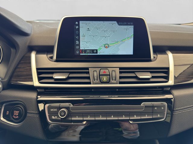 Fahrzeugabbildung BMW 218i Gran Tourer Luxury Line+Leder+HiFi+AHK+DAB