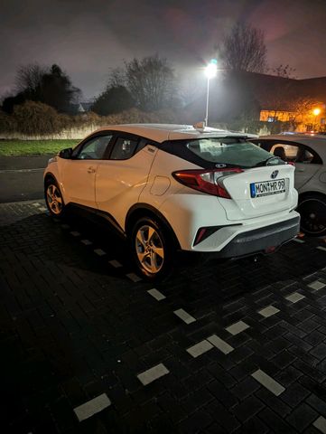 Toyota C-HR Hybrid