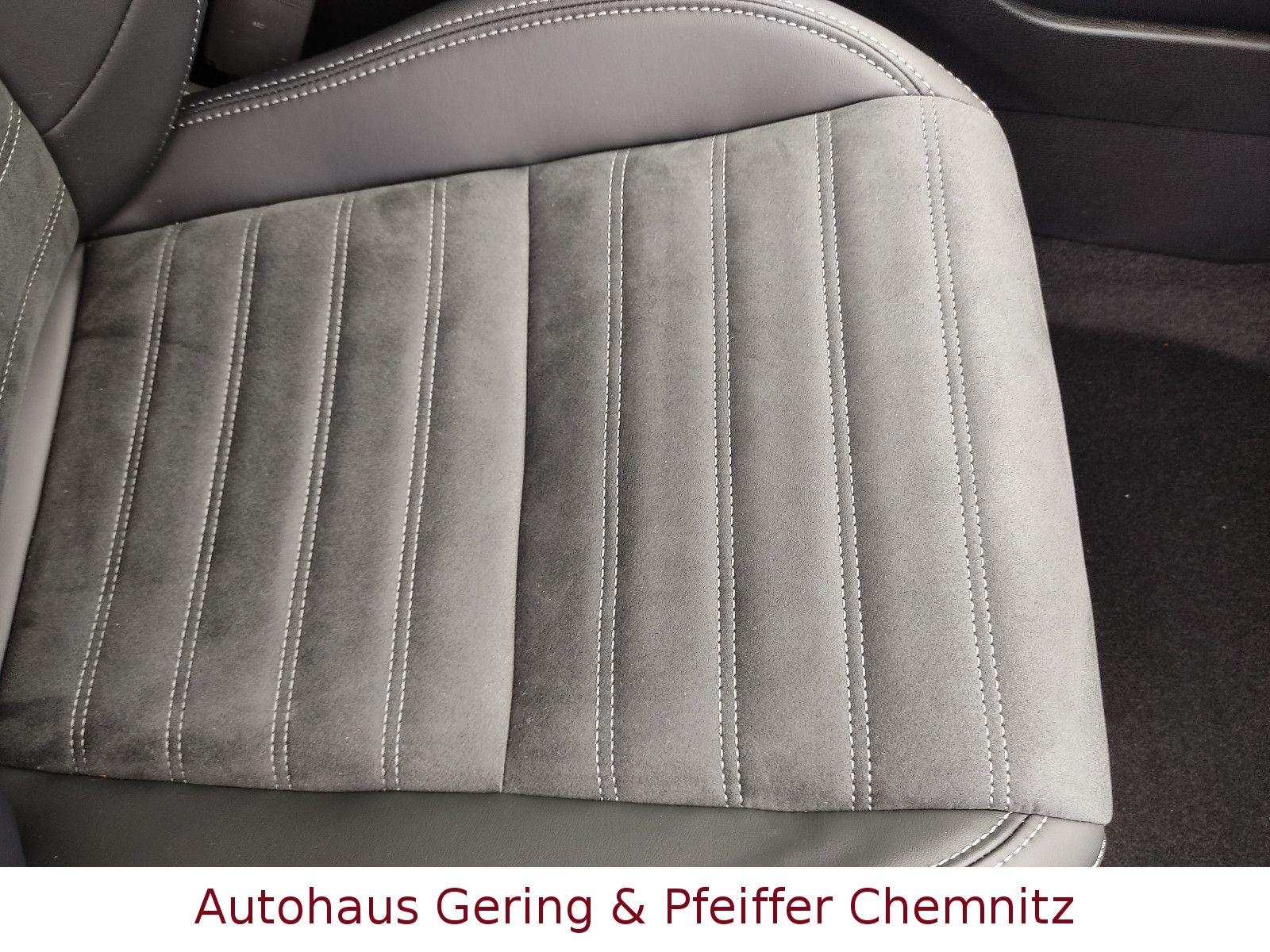 Mitsubishi Outlander PHEV Plug-in Hybrid Intro Edition