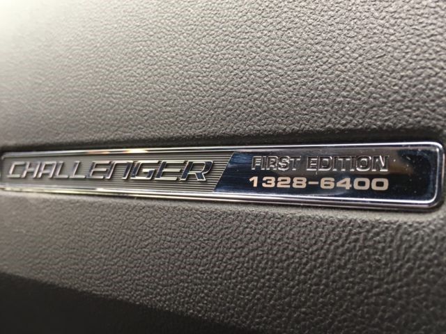 Fahrzeugabbildung Dodge Challenger 6.1 SRT-8 Neuwagenimport EU Navi SD