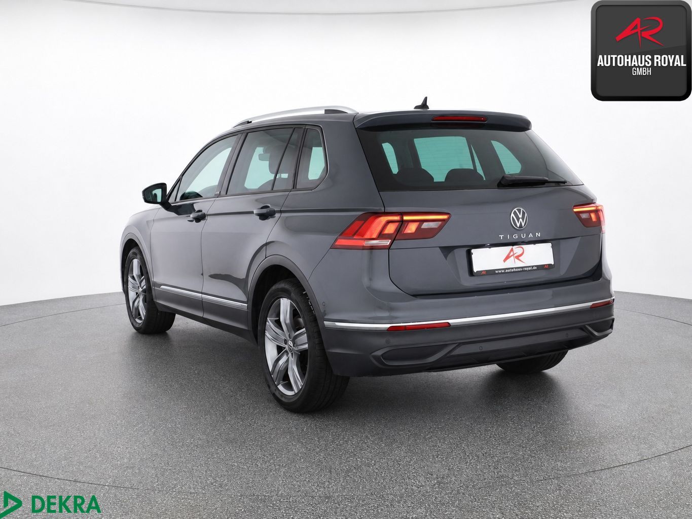 Volkswagen Tiguan 2.0 TDI R LINE 19Z. STANDHZ,360°,KEYLESS imagem 3