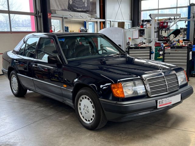 Mercedes-Benz 230E Aut.,1.Hand,Erstlack rundum, Nichtraucher