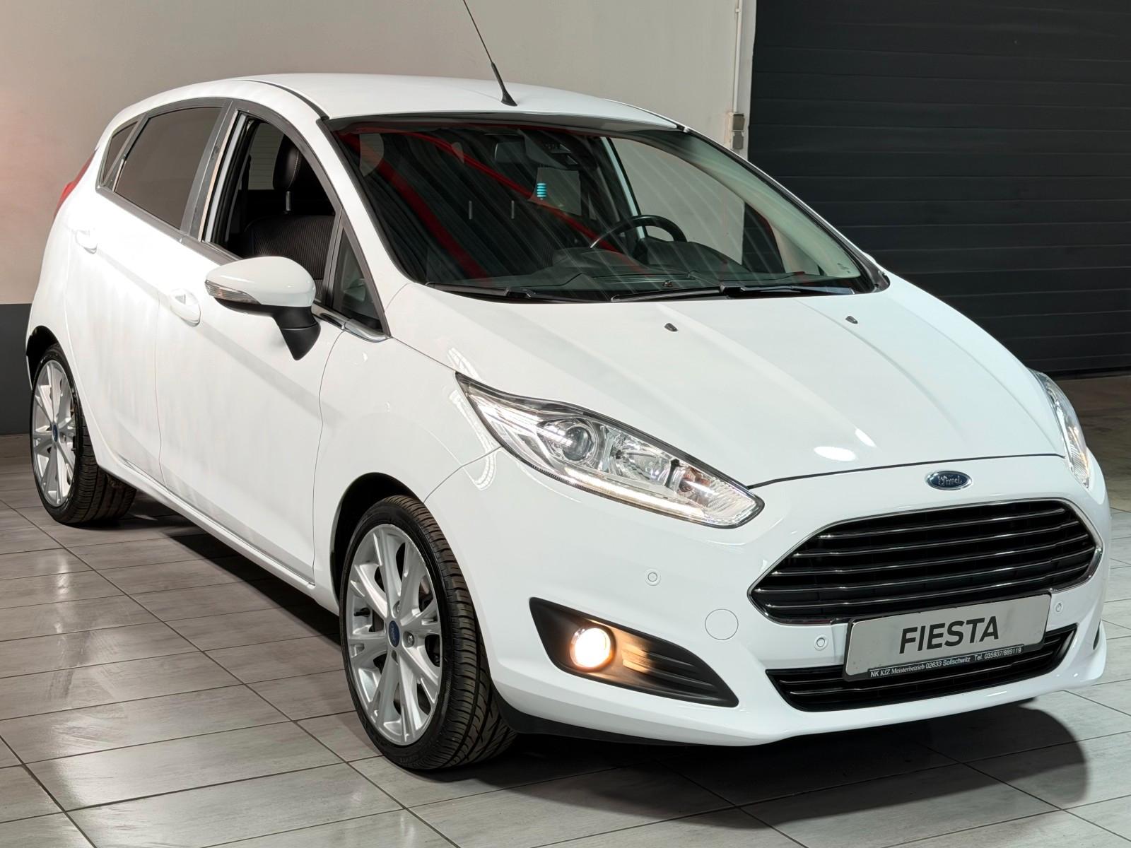 Ford Fiesta Titanium Automatik Navi Einparkhilfe