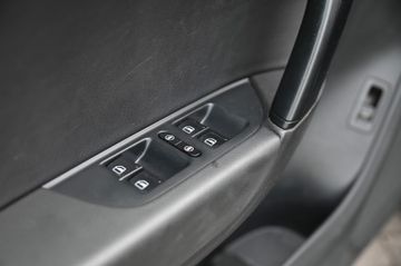 Volkswagen Touareg - 12