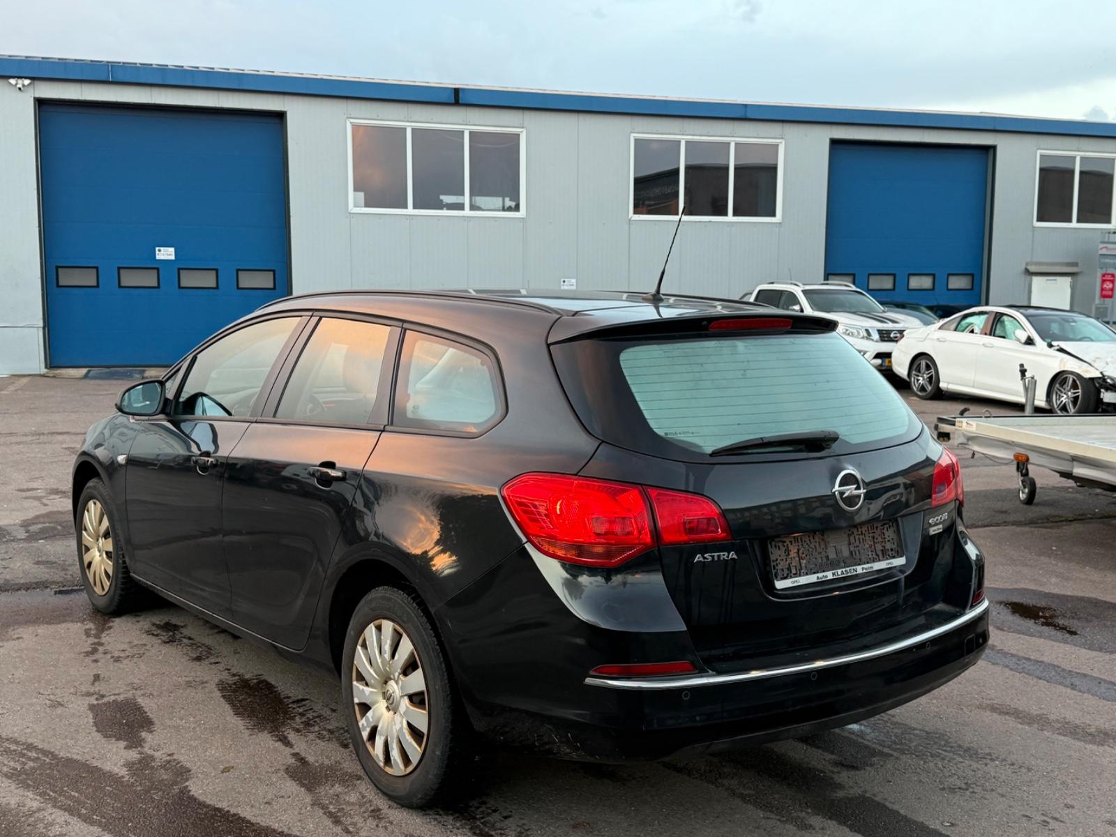 Opel Astra 2015 — photo 5