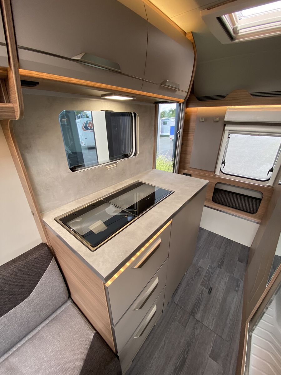 Fahrzeugabbildung Knaus Tourer Van VANSATION 500 LT Automatik, Markise