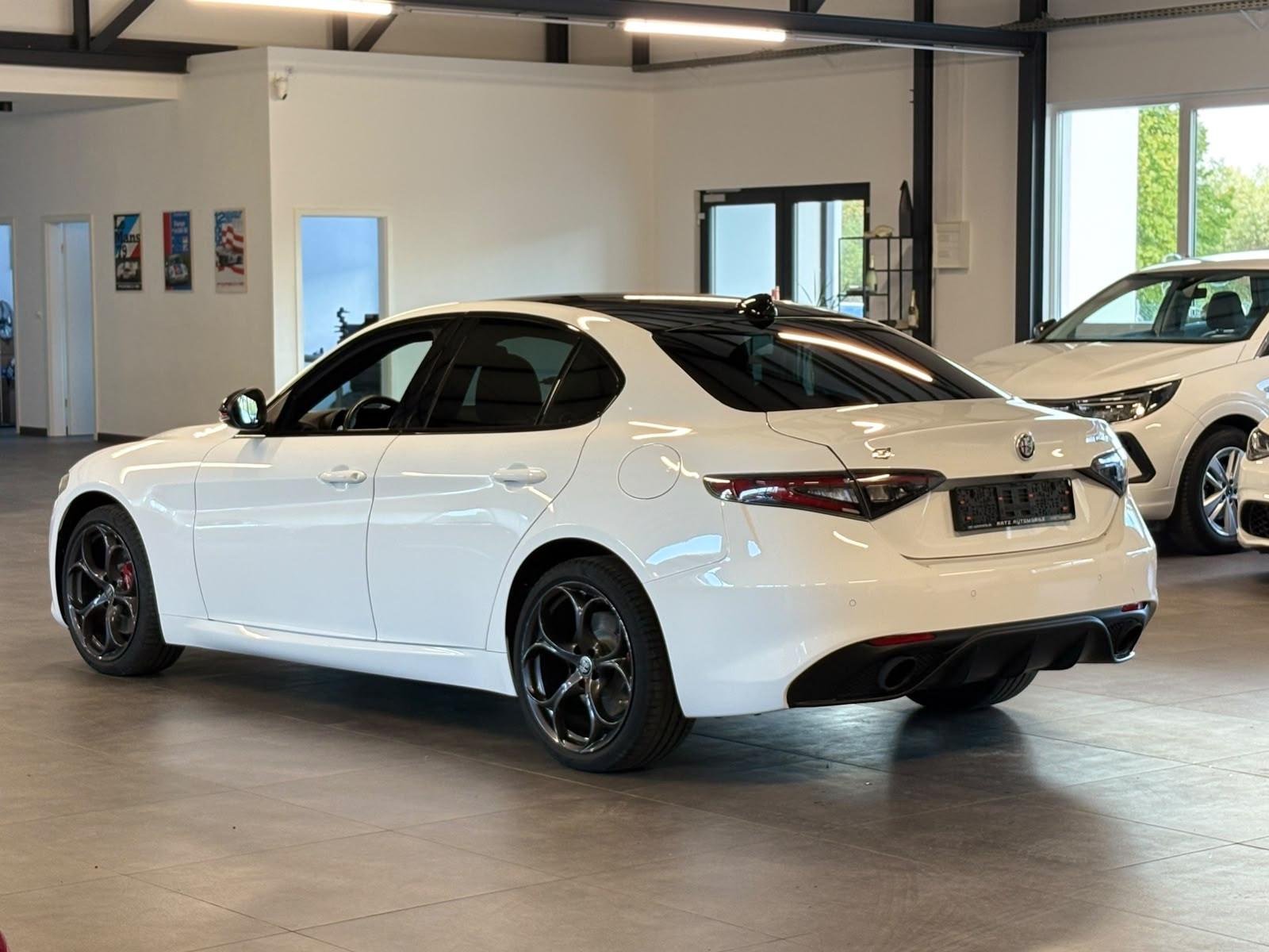 Alfa Romeo Giulia Tributo Italiano Q4 MATRIX+KAM+SHZ/LHZ+, миниатюра 4