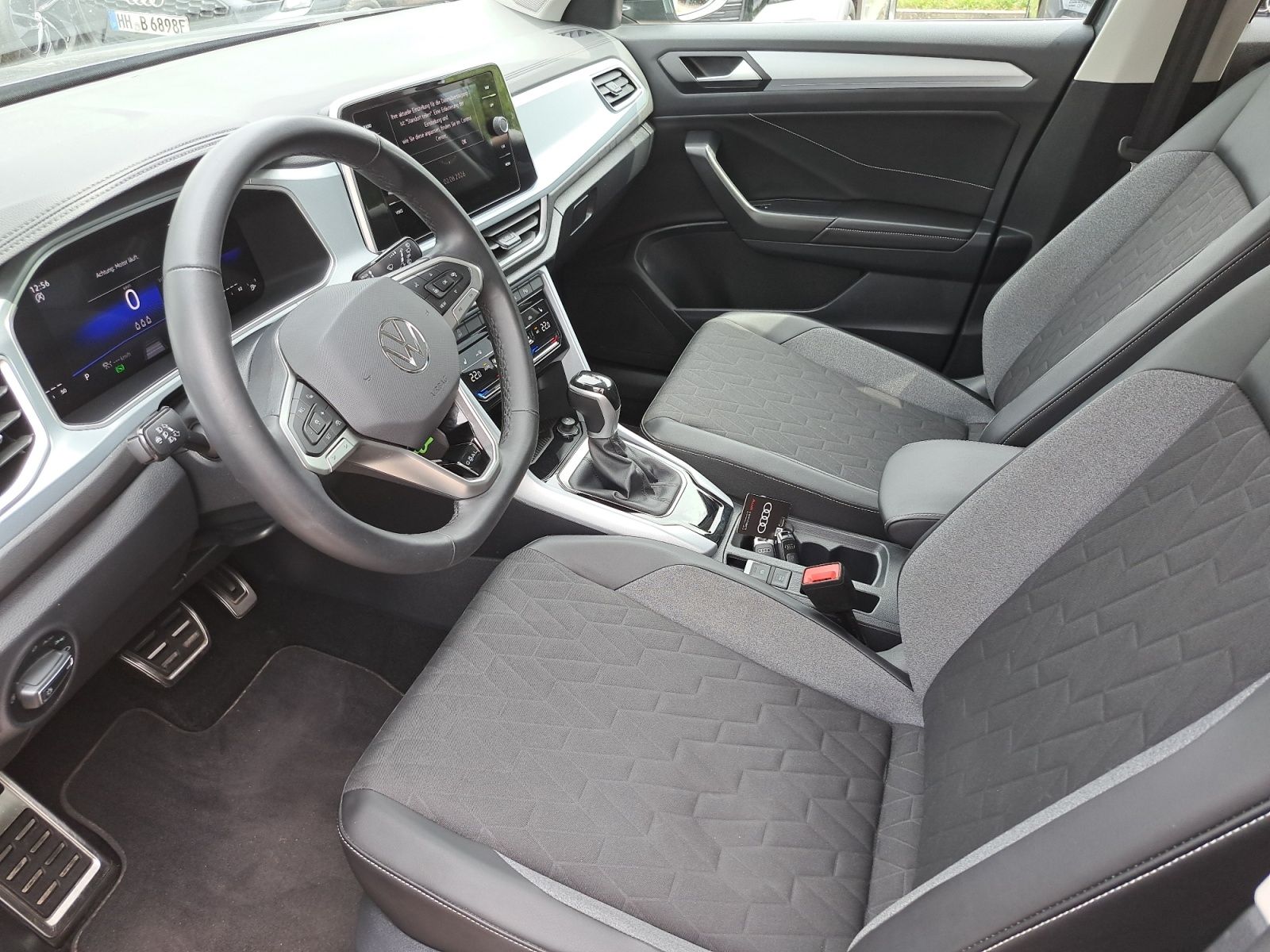Volkswagen T-Roc - Bild 17