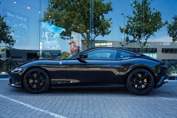 صورة 2 لـ 2020 Ferrari ROMA