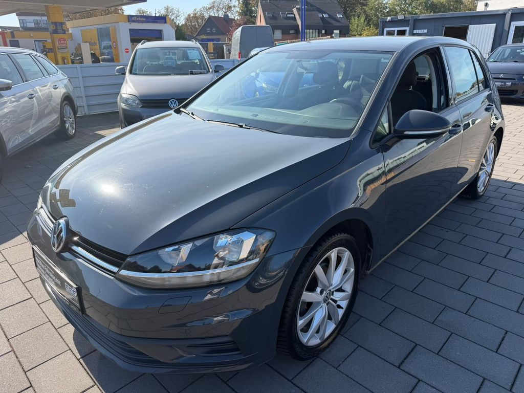 Image of Volkswagen Golf