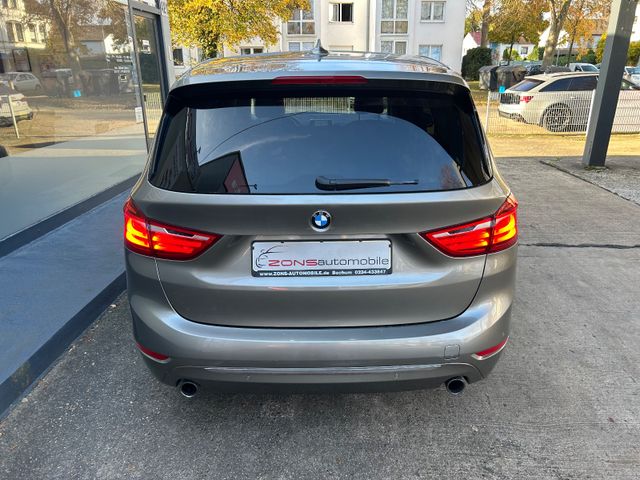 Fahrzeugabbildung BMW 220 Gran Tourer 220 i Luxury Line Automatik Navi