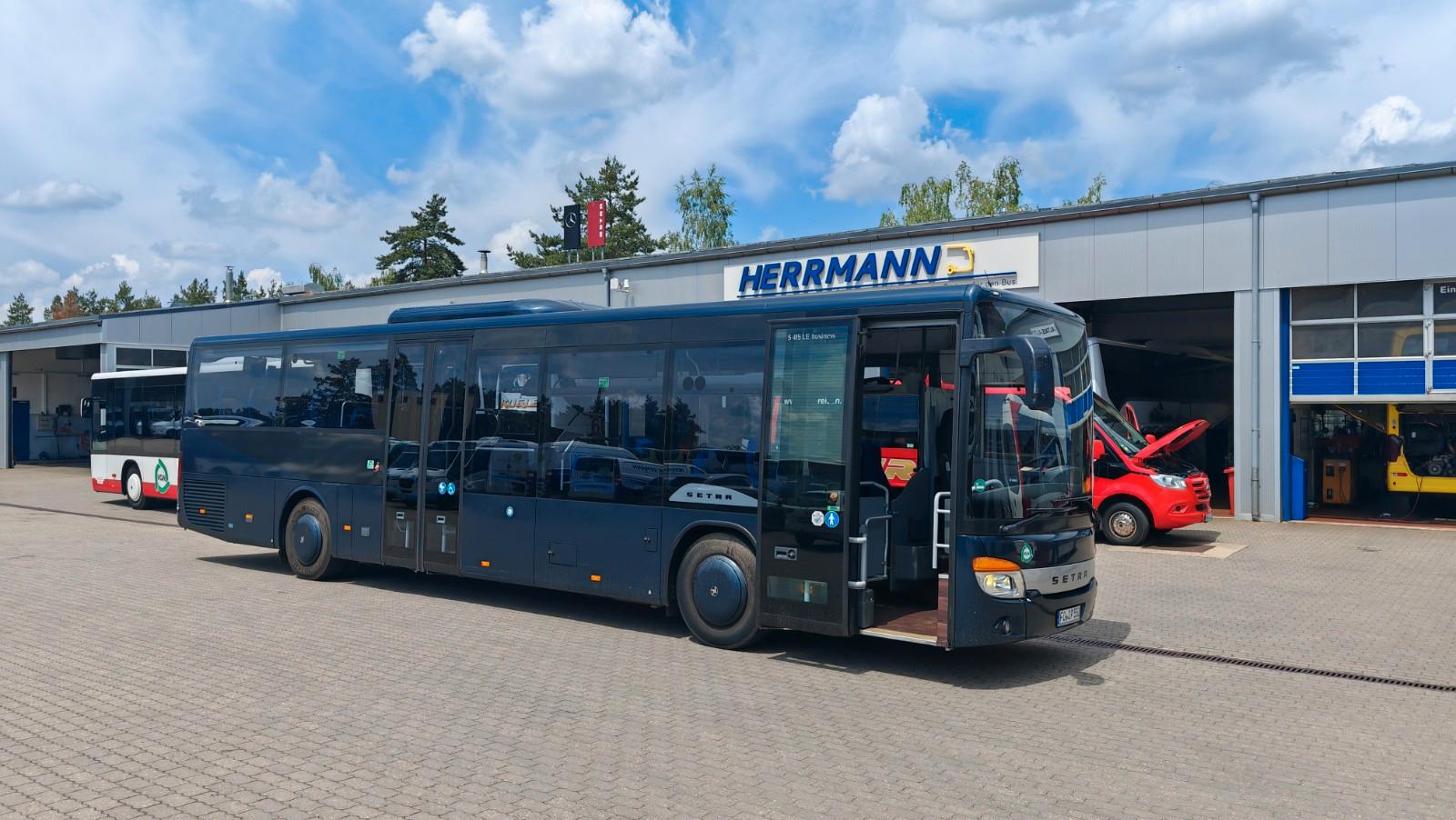 Setra S 415 LE business