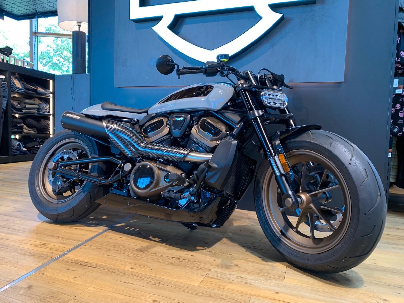 Harley-Davidson RH1250S, Sportster S mit 2in1 Jekill&Hyde